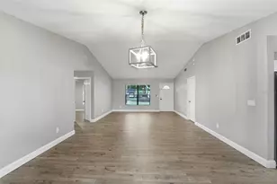 3211 Yule Tree Dr, Edgewater, FL 32141 - Photo 11