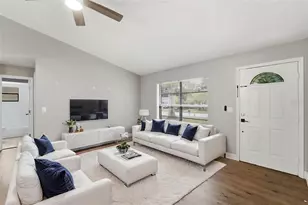 3211 Yule Tree Dr, Edgewater, FL 32141 - Photo 5