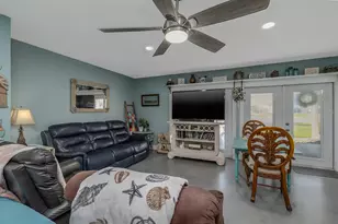 957 Pineapple Rd, South Daytona, FL 32119 - Photo 29
