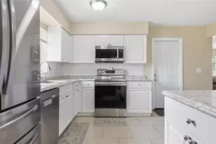 1060 Eva St, Deltona, FL 32725 - Photo 15