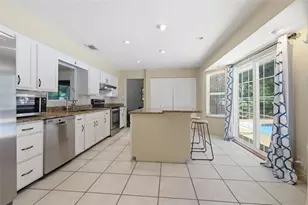 1433 S Ridgewood Ave, Deland, FL 32720 - Photo 9