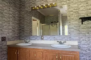11090 SE 165th Terrace Rd, Ocklawaha, FL 32179 - Photo 5