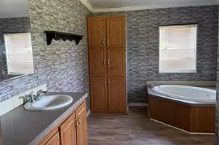 11090 SE 165th Terrace Rd, Ocklawaha, FL 32179 - Photo 7