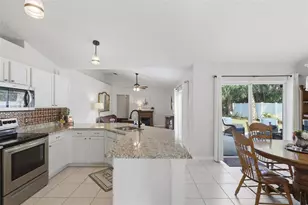 923 Cascades Park Trail, Deland, FL 32720 - Photo 15