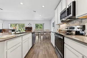 1018 Peach Crk Dr, Osteen, FL 32764 - Photo 15