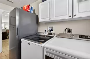 341 Mariners Gate Dr, Edgewater, FL 32141 - Photo 35