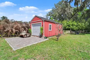2207 Poinsettia Ln, Deland, FL 32724 - Photo 35