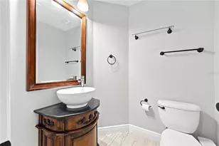 6820 Thornhill Cir, Windermere, FL 34786 - Photo 15
