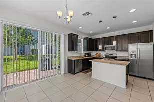 978 E 10th St, Apopka, FL 32703 - Photo 11