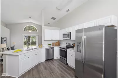 124 Kelly Circle, Sanford, FL 32773 - Photo 9