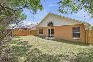 124 Kelly Cir, Sanford, FL 32773 - Photo 5