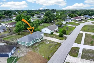 2301 Weatherford Dr, Deltona, FL 32738 - Photo 37