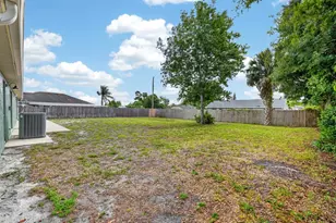 2301 Weatherford Dr, Deltona, FL 32738 - Photo 35
