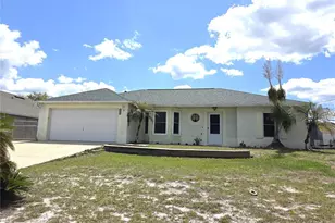 1778 Baldock Ct, Deltona, FL 32738 - Photo 3