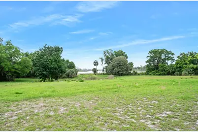 141 N Pine Street, Pierson, FL 32180 - Photo 5