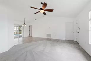 2777 W Covington Dr, Deltona, FL 32738 - Photo 7