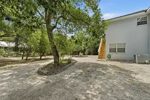 393 S Dexter Ave, Deland, FL 32720 - Photo 5
