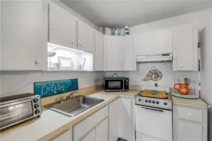 541 S Peninsula Ave, New Smyrna Beach, FL 32169 - Photo 13