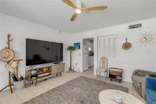 541 S Peninsula Ave, New Smyrna Beach, FL 32169 - Photo 11