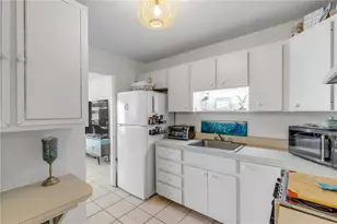 541 S Peninsula Ave, New Smyrna Beach, FL 32169 - Photo 17