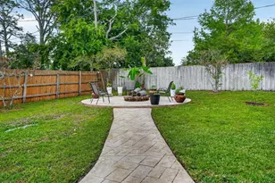 3223 Travelers Palm Dr, Edgewater, FL 32141 - Photo 9
