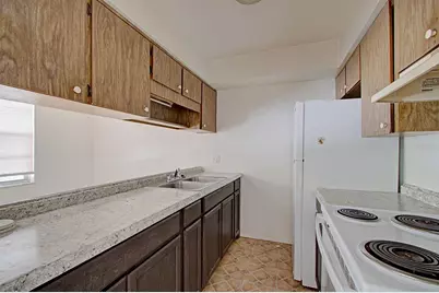 830 N Clake Street, Deland, FL 32724 - Photo 23