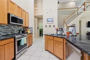 423 Victoria Hills Dr, Deland, FL 32724 - Photo 11