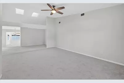 696 Saybrook Street, Port Orange, FL 32127 - Photo 9