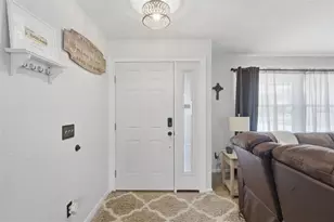 729 Fruitland Dr, Deltona, FL 32725 - Photo 3
