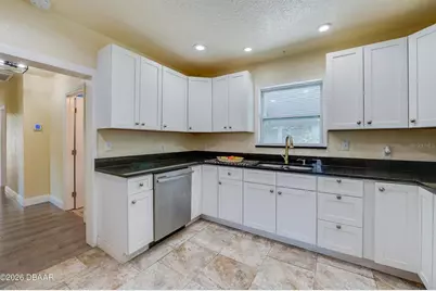 243 N Peninsula Drive, Daytona Beach, FL 32118 - Photo 9