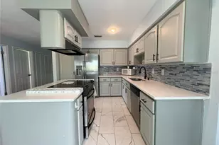 100 Kingbird Cir, Daytona Beach, FL 32119 - Photo 5