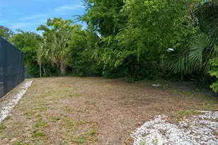 307 Manhattan Ave, Daytona Beach, FL 32118 - Photo 47