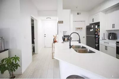 5572 Metrowest Boulevard #311, Orlando, FL 32811 - Photo 3