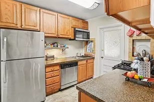 315 W 11th Ave, Mount Dora, FL 32757 - Photo 9