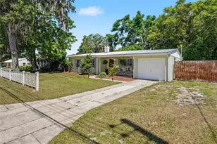 315 W 11th Ave, Mount Dora, FL 32757 - Photo 3