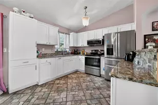 253 Williams Ave, Orange City, FL 32763 - Photo 3