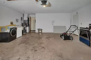 552 S Annapolis Dr, Deltona, FL 32725 - Photo 23