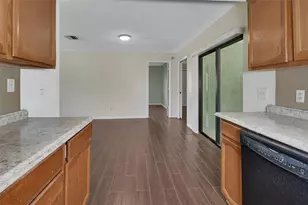 552 S Annapolis Dr, Deltona, FL 32725 - Photo 11
