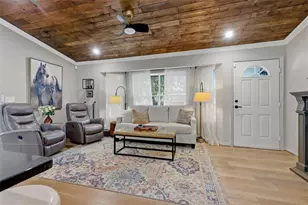 684 Crows Bluff Ln, Sanford, FL 32773 - Photo 5