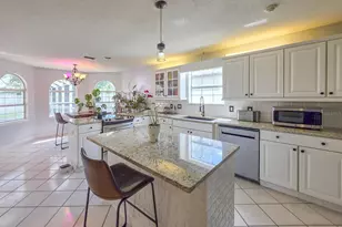 126 Birchwood Dr, Palm Coast, FL 32137 - Photo 9