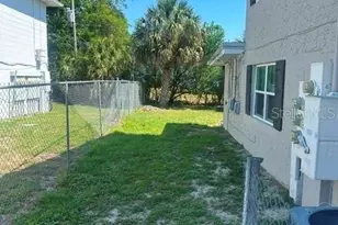 112 Caribbean St, Deltona, FL 32725 - Photo 7
