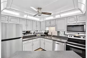 935 N Halifax Ave, Daytona Beach, FL 32118 - Photo 13