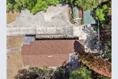 718 E New York Avenue, Deland, FL 32724 - Photo 37