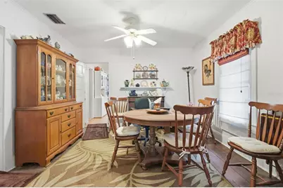 718 E New York Avenue, Deland, FL 32724 - Photo 5