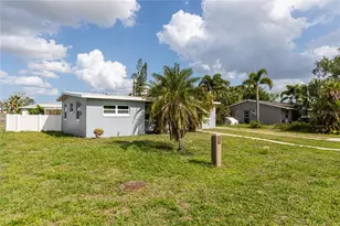 3208 Pinetree St, Port Charlotte, FL 33952 - Photo 21