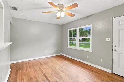 320 W Graves Avenue, Orange City, FL 32763 - Photo 7