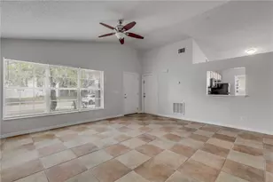 5546 Regal Oak Cir, Orlando, FL 32810 - Photo 5
