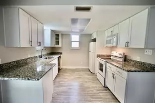 915 Royal Oak Ct, Holly Hill, FL 32117 - Photo 11
