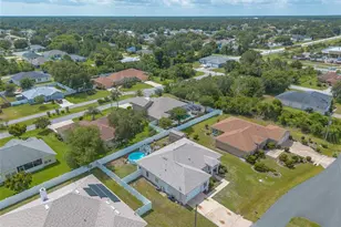 8 Lamoyne Ln, Palm Coast, FL 32137 - Photo 41