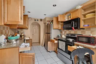 212 65th Ave Dr W, Bradenton, FL 34207 - Photo 7